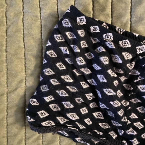 Volcom Micro Shorts - Picture 6 of 11